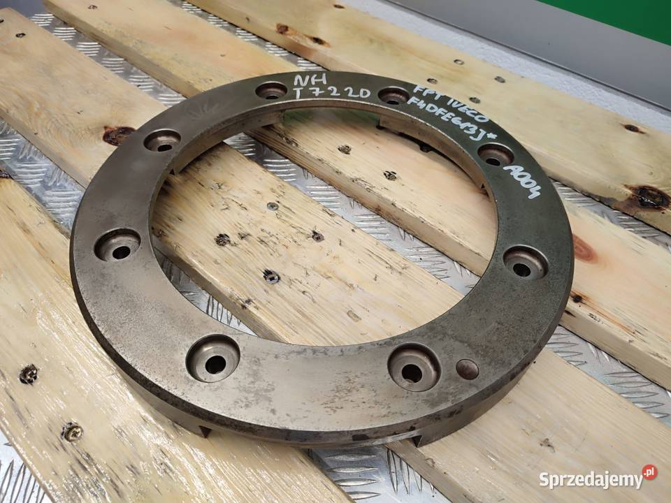 Dystans silnika FPT Holland T7270 wielkopolskie Wilkowo sprzedam