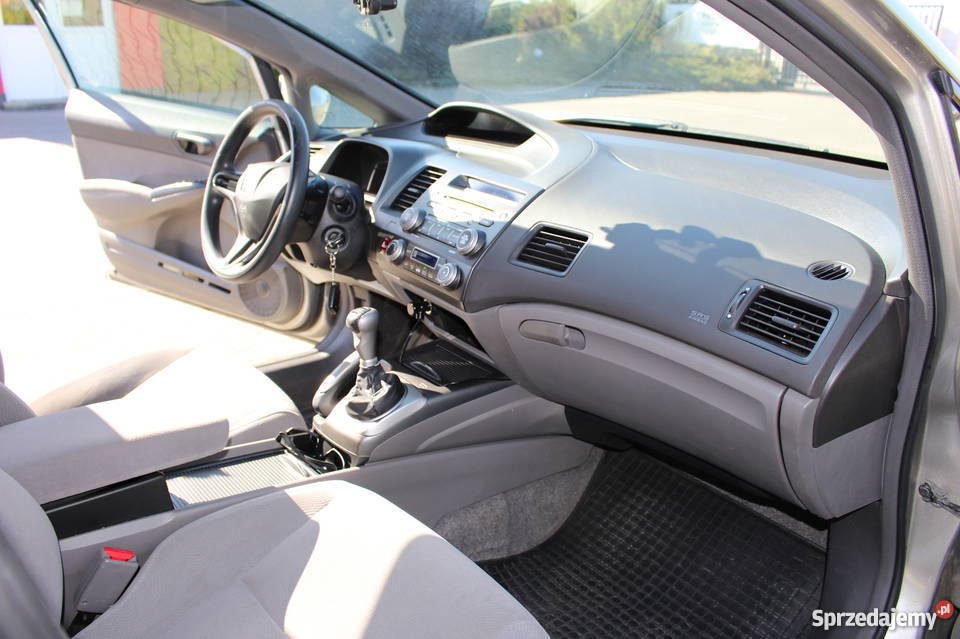 Honda Civic VIII Sedan 18 Benzyna Salonowy radio / CD Opole