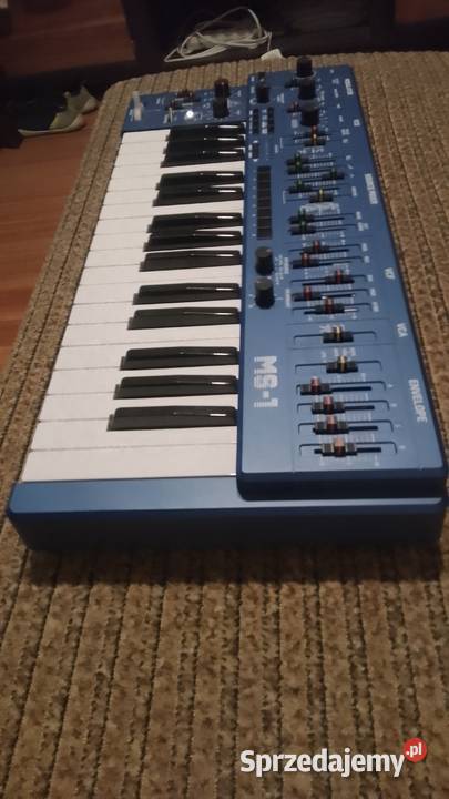 Behringer MS1 klon SH101 syntezator analogowy Instrumenty klawiszowe i MIDI Katowice