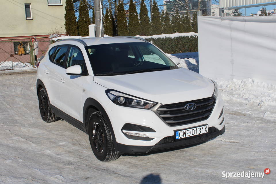 Hyundai Tucson 2018r 16 Benzyna Stan Zamiana światła przeciwmgielne Rumia