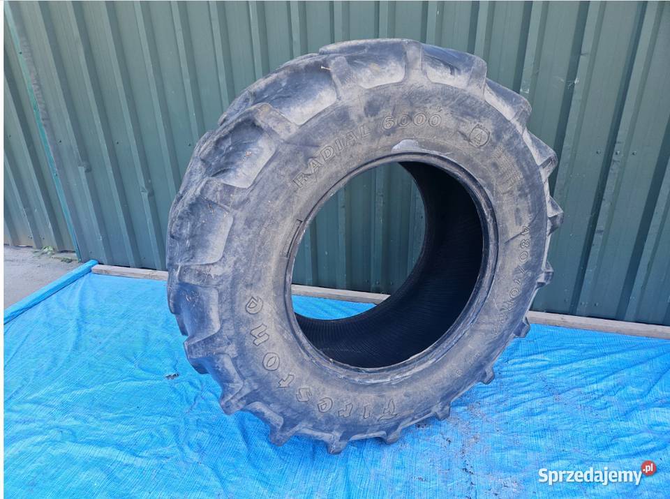 Opona Firestone 48070 R 28 Radial 48070r28