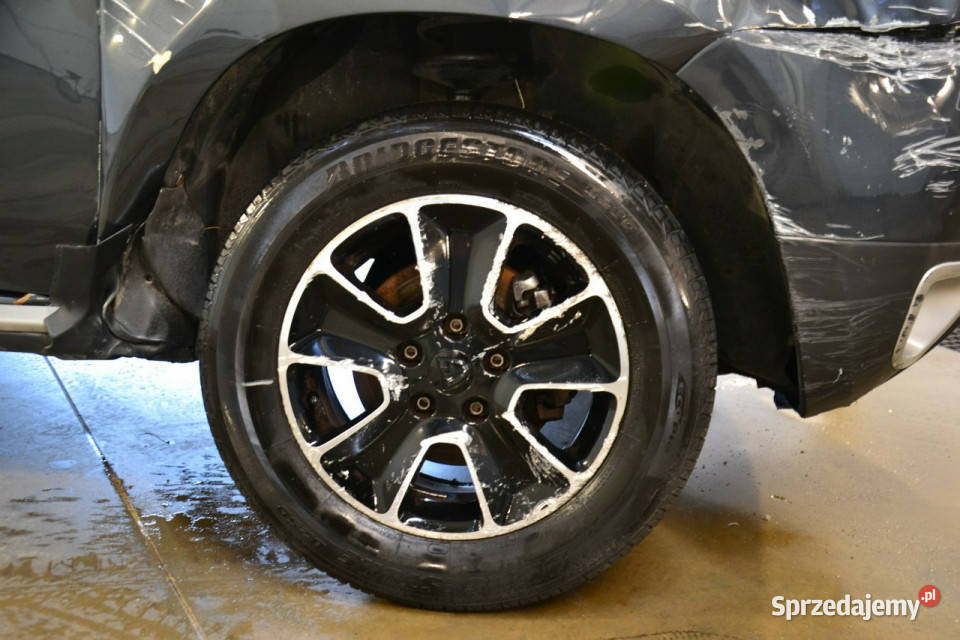 Dacia Duster 12 benzyna 125 6 biegów parktroniki manualna Samochody osobowe Kęty