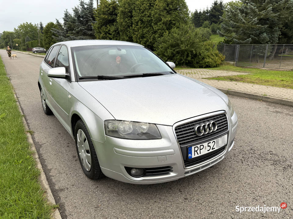AUDI A3 8P 20 benzyna 5drzwi 6 biegów Tempomat A3 Przemyśl