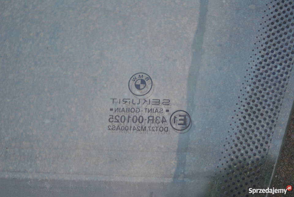 Szyba drzwi pasażera BMW E46 coupe cabrio prawa Poręba