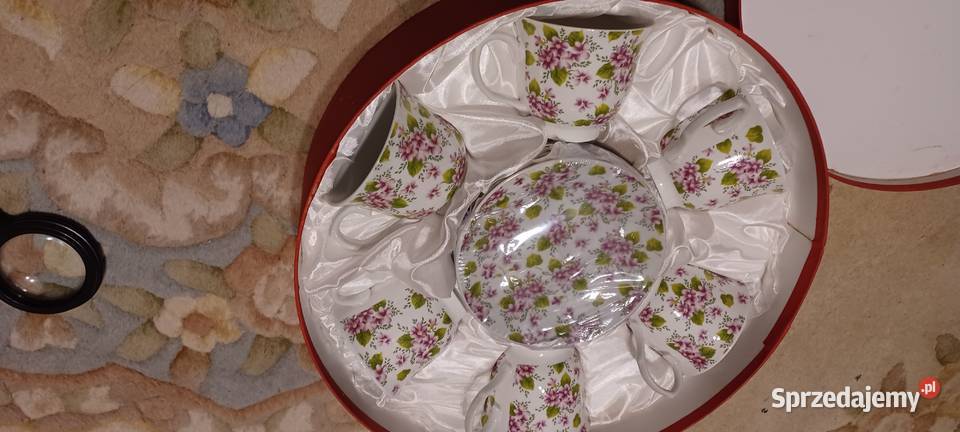 komplet filiżanek ze spodkami Bella Collezione Poznań
