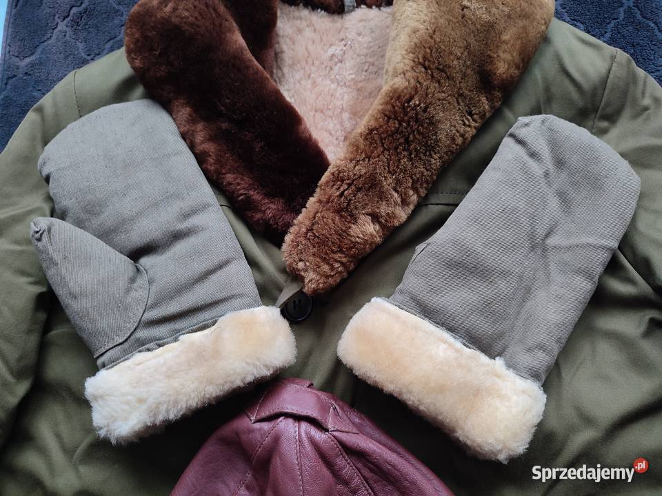 Kurtka zimowa na kożuchu z czasów PRL rękawice i Warszawa