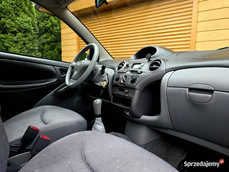 Toyota Yaris 10 benzyna PÓŁAUTOMAT Strzyżów
