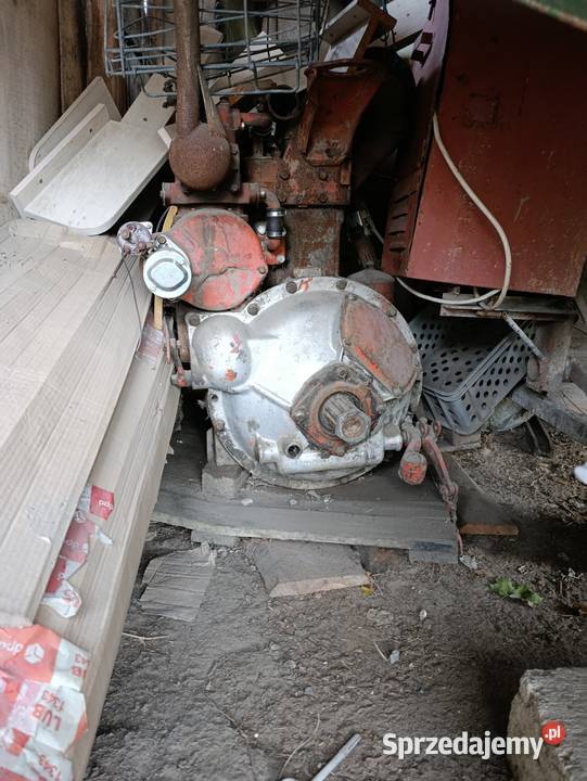 Silnik DT75 spychacz det