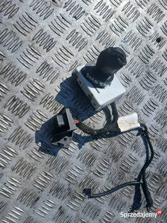 Stacyjka Kluczyk 12801010 11173900 Saab 93 93 II Rok produkcji 2005 Radłów