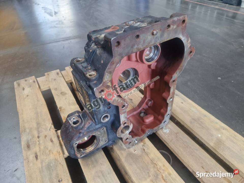 Obudowa skrzyni biegów Case Luxxum 120 Farmall Byków