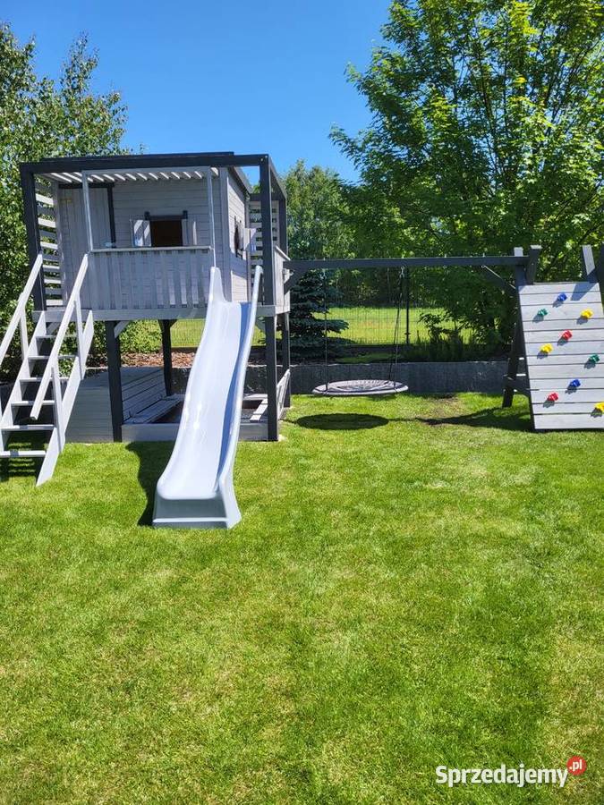 Plac zabaw nowoczesny domek dzieci huśtawki dolnośląskie Wrocław