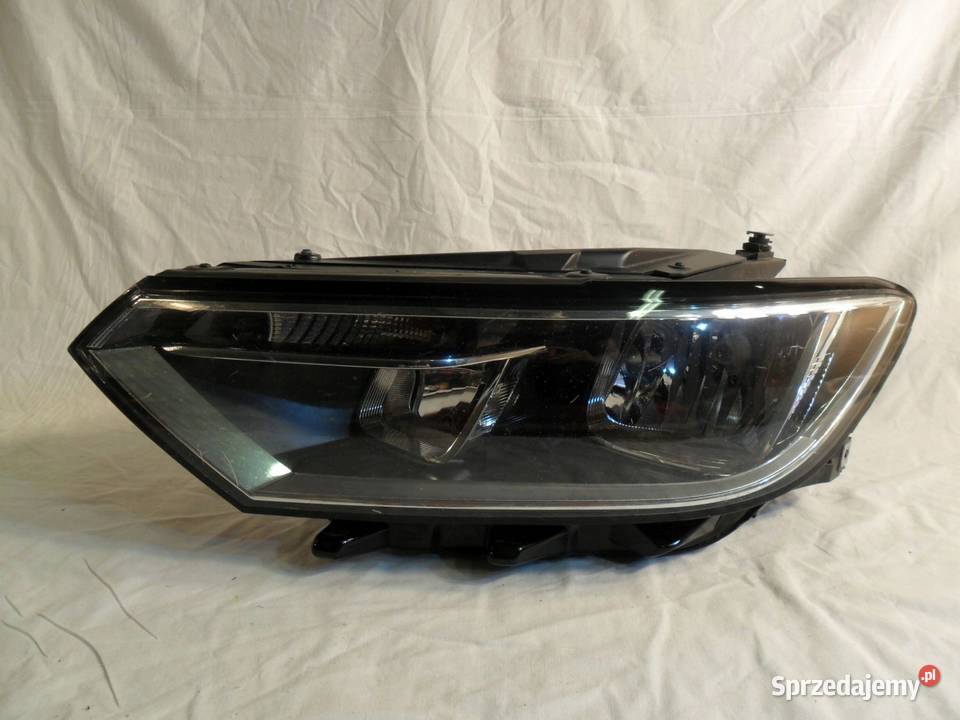 Volkswagen VW Passat B8 reflektor lewy przedni osobowe Nowy Tomyśl