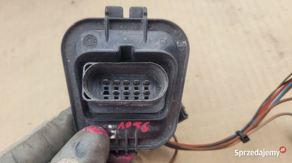 DEKIEL ZAŚLEPKA LAMPY PRAWA WIAZKA VW GOLF 4 IV Ruda Śląska