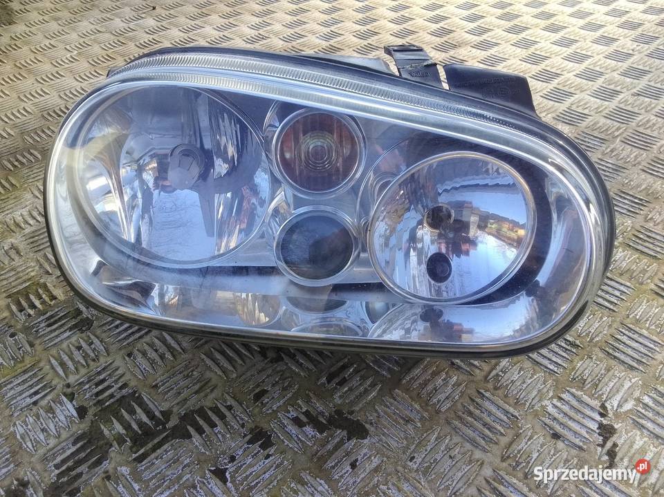 Lampa prawa halogen Valeo VW Golf IV 20045 Cewice