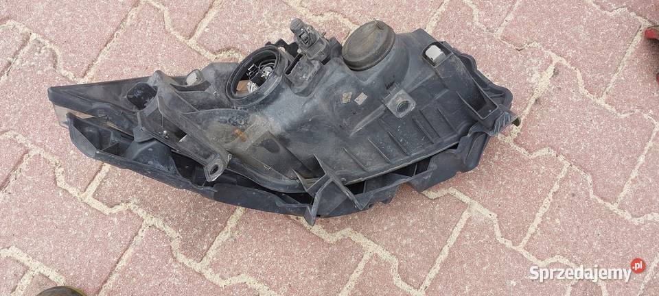 Lampa prawa przód Renault Megane II Rok produkcji 2005 zachodniopomorskie Szczecin