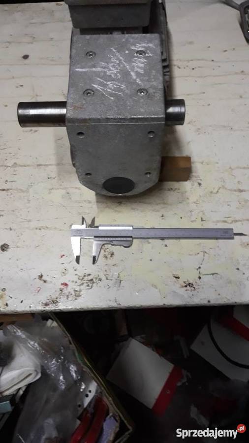 Motoreduktor 16obrmin075kW 3faz Lubin