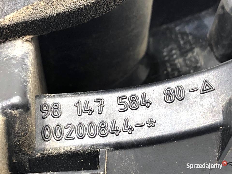 LAMPA TYŁ LEWA WEWNĘTRZNA PEUGEOT 2008 I