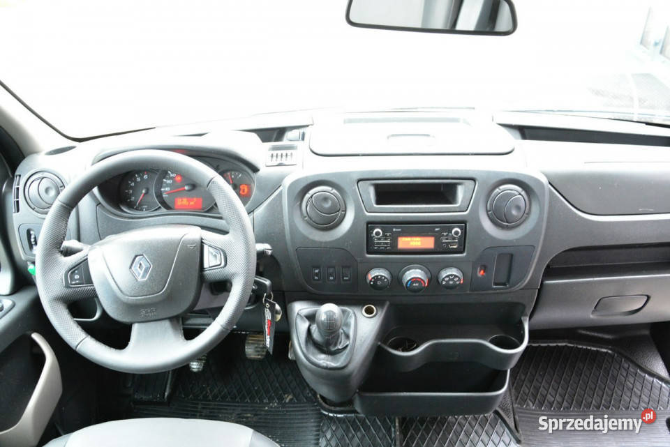 Renault Master średniak 7 osobowy brygadówka