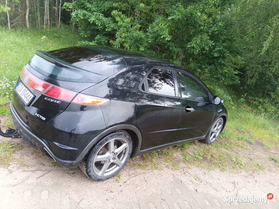 Honda Civic VIII ufo nieuszkodzony pomorskie Lubichowo