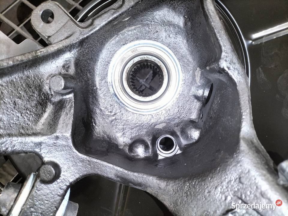 Zwrotnica lewa tylna BMW E36 E46 COUPE CABRIO Poręba