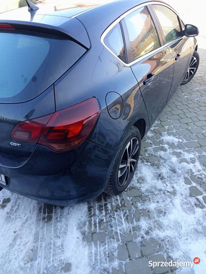 Opel Astra J Morawica