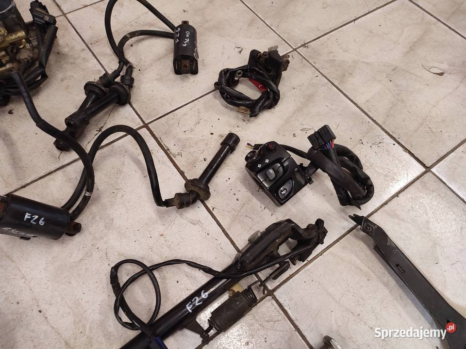 Yamaha FZ6 Fazer części 0409r Lampa przełącznik