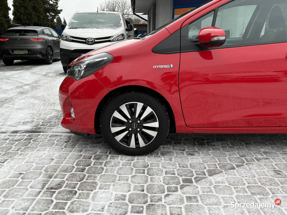 Toyota Yaris 15 Hybrid KameraTempomatGwarancja isofix śląskie Tarnowskie Góry