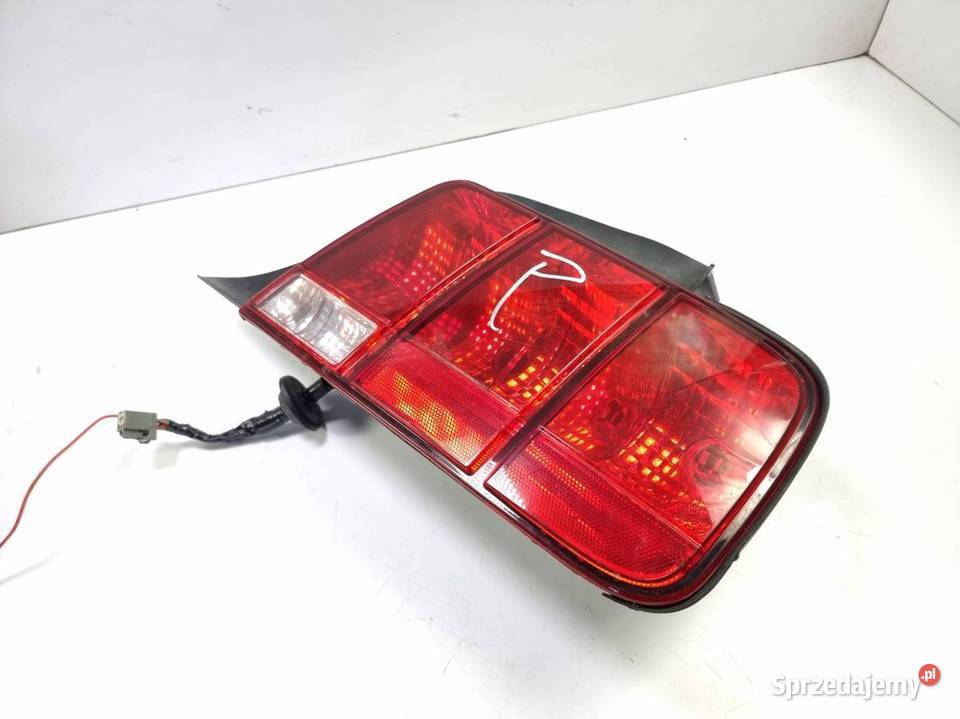 LAMPA PRAWA TYŁ FORD MUSTANG V Pozostałe