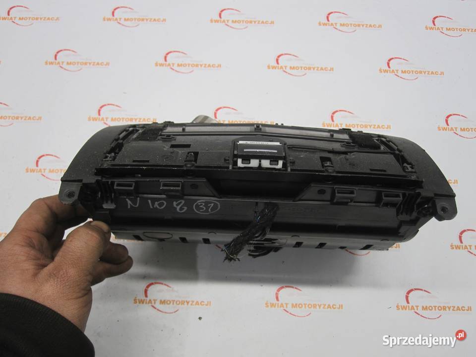 MERCEDES C KLASA S204 W204 10r ekran wyświetlacz osobowe Kielce sprzedam