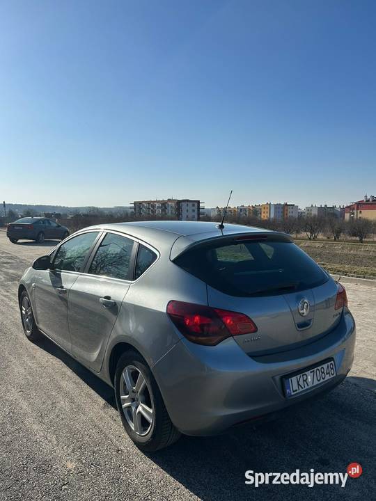 Opel Astra 17 CDTI niski przebieg 137 Astra lubelskie Kraśnik