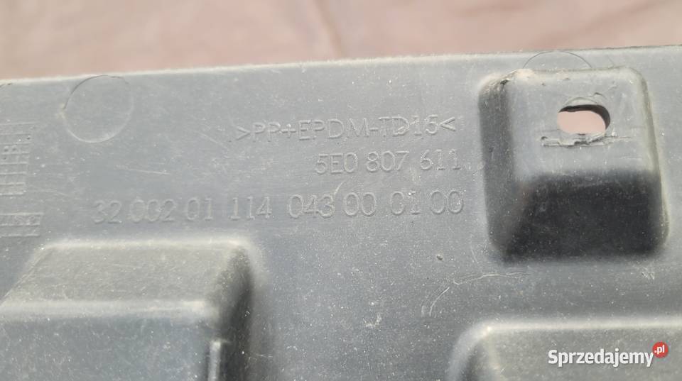 SKODA OCTAVIA III OSŁONA PŁYTA POD ZDERZAK PRZÓD osobowe sprzedam