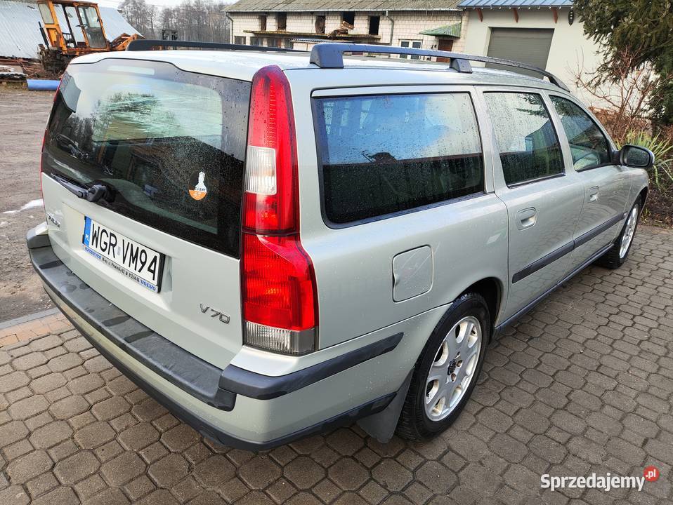 Volvo V70 II 25 diesel 2000r 140 103kW manual diesel V70 Warka