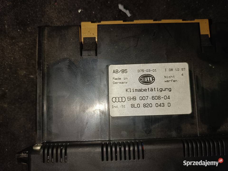 Klimatronic 8L0 820 043 D Audi A4 B5 a20 Myszków