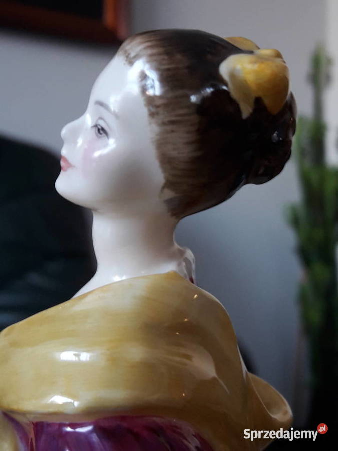 Porcelanowa figurka Royal Doulton 1963 r