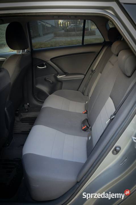 Toyota Avensis kombi benzyna LPG Faktura przyciemniane szyby Bydgoszcz sprzedam