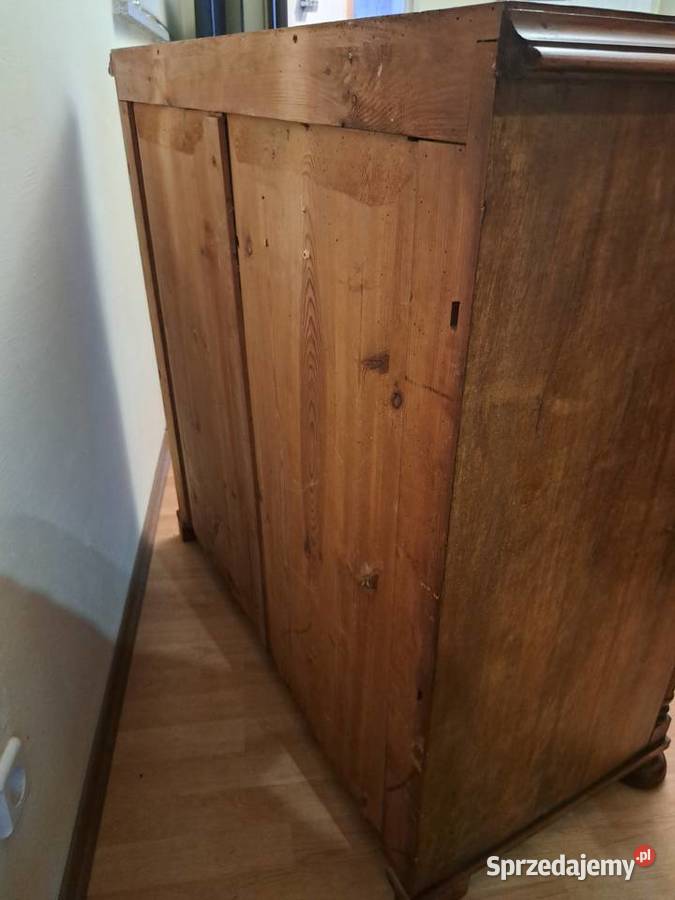 Komoda eklektyk