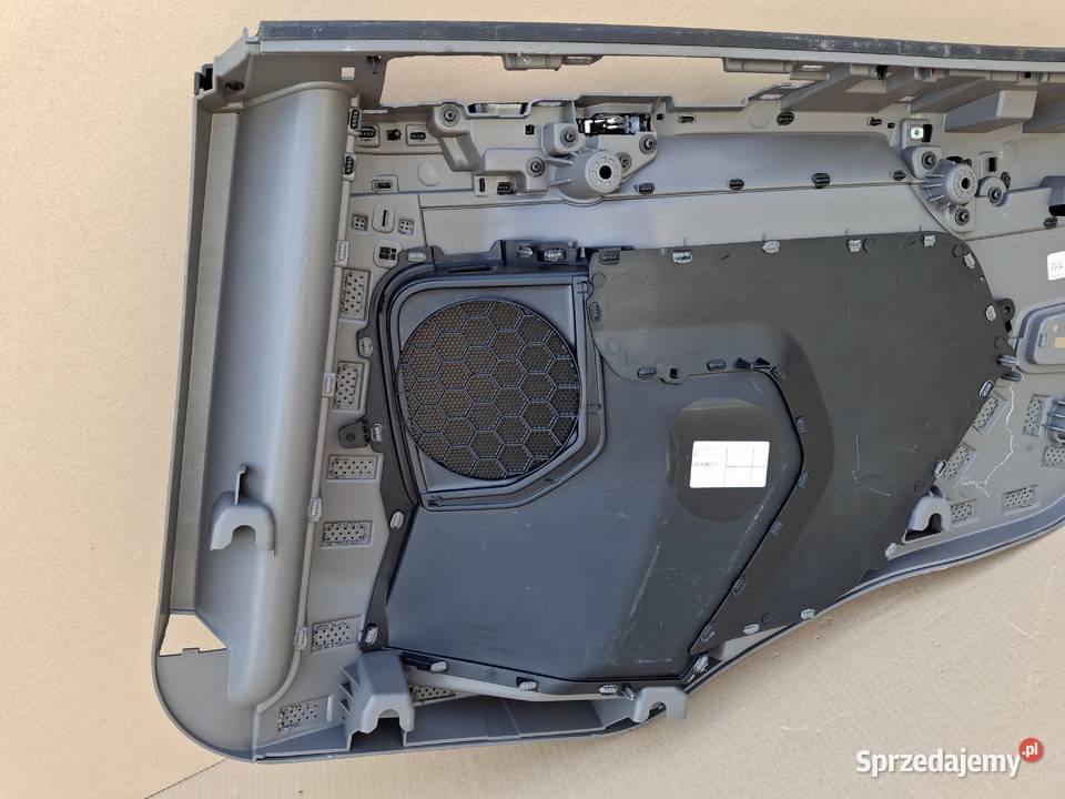 SCANIA P NGS BOCZEK DRZWI LEWYCH TAPICERKA ciężarowe Bieleń