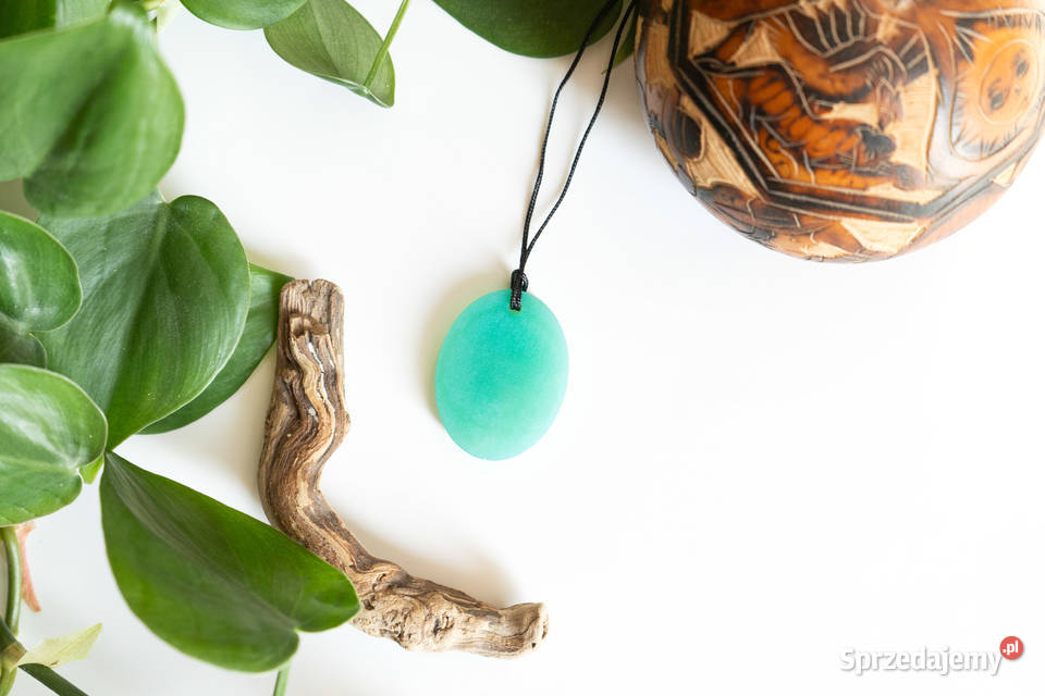 Turkusowy wisiorek owalny 39x3 świecący w Warszawa sprzedam