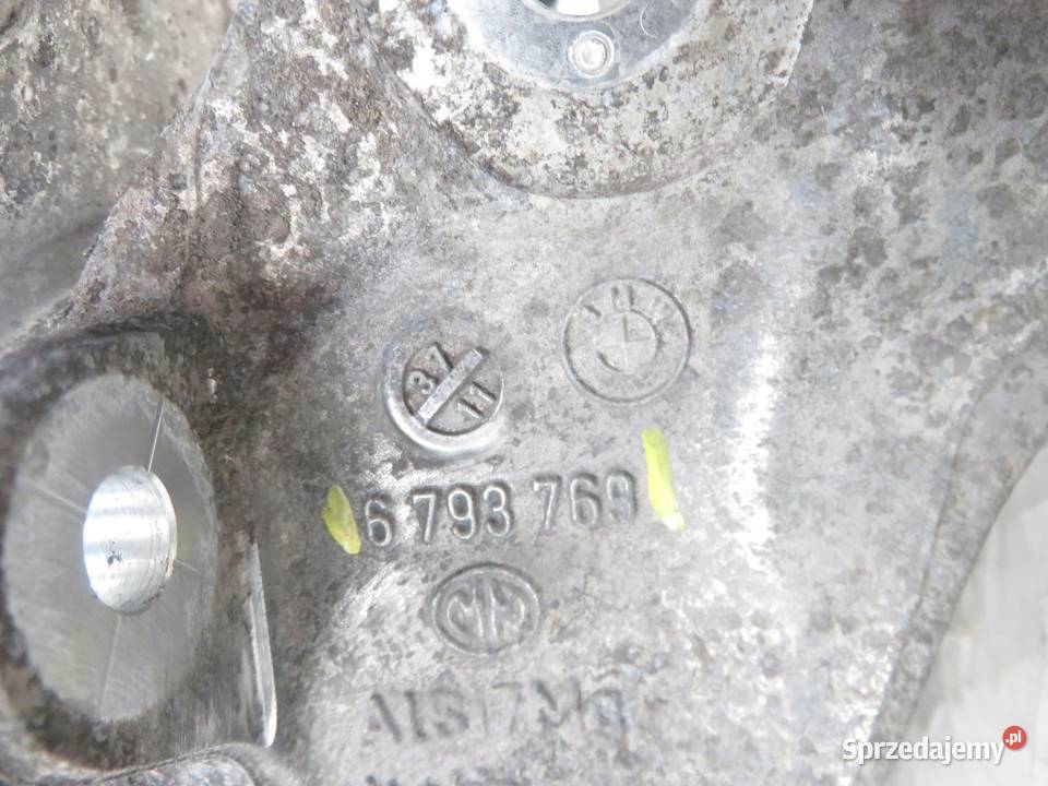 PIASTA TYLNA LEWA BMW 5 F10 520 d 6793769 Piasty i łożyska kół