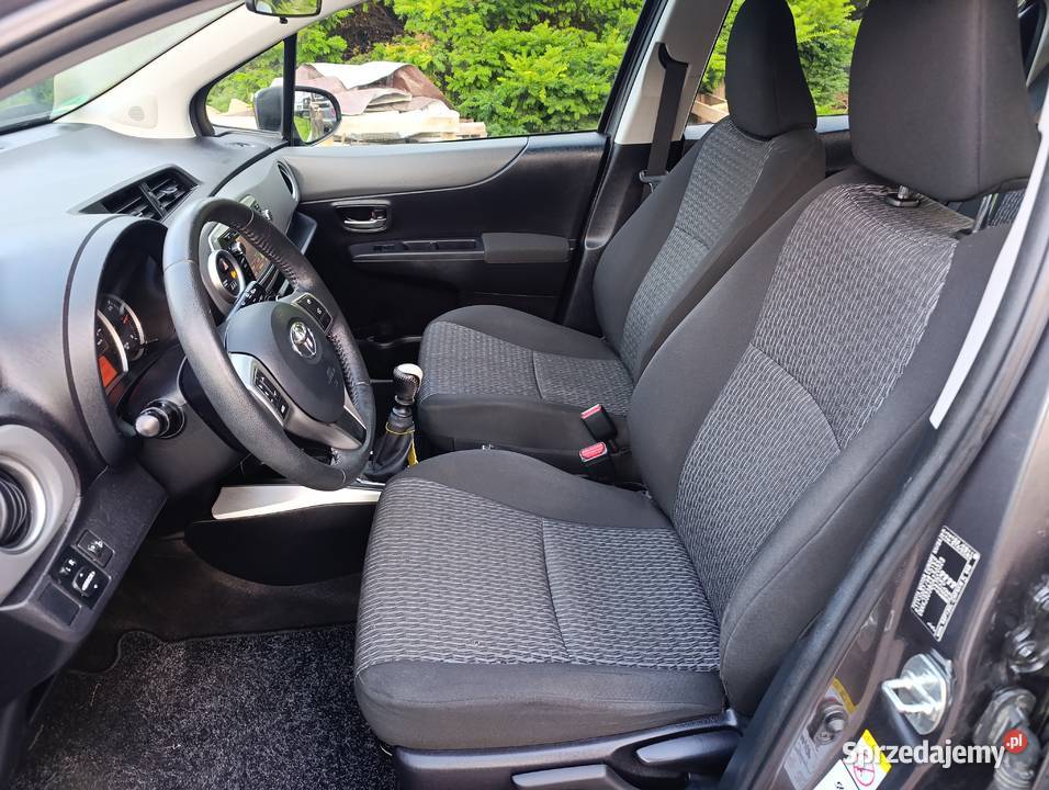Toyota Yaris 13 benzyna 2014r 5 drzwi udok 68500km Lgota-Mokrzesz