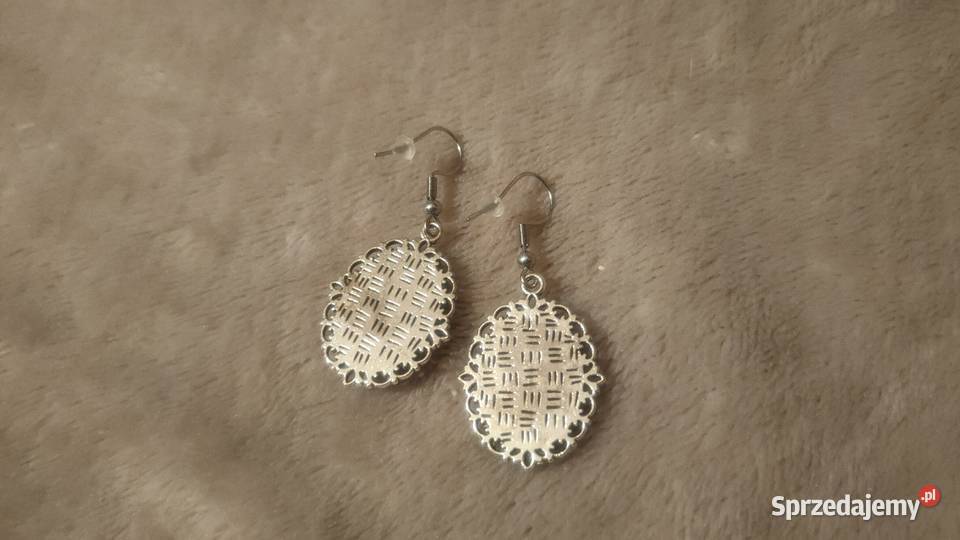 Kolczyki kamea kamee z kameami kobieta kobietami śląskie Tarnowskie Góry