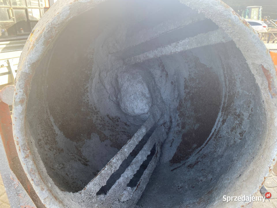 Betoniarka elektryczna BELLE ALTRAD BWE250K 250L Ruda