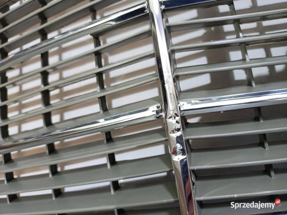 MERCEDES W123 011975121985 ATRAPA GRILL CHROM Skarżysko-Kamienna sprzedam