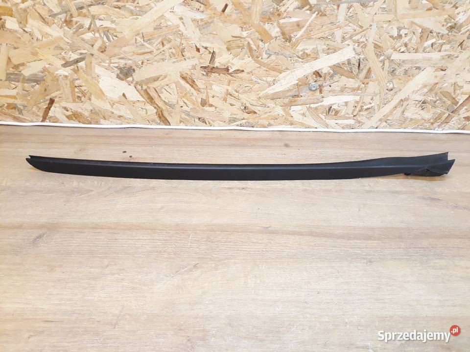 BMW 1 F40 LISTWA LEWA SZYBY CZOŁOWEJ 7453950 listwy boczne sprzedam