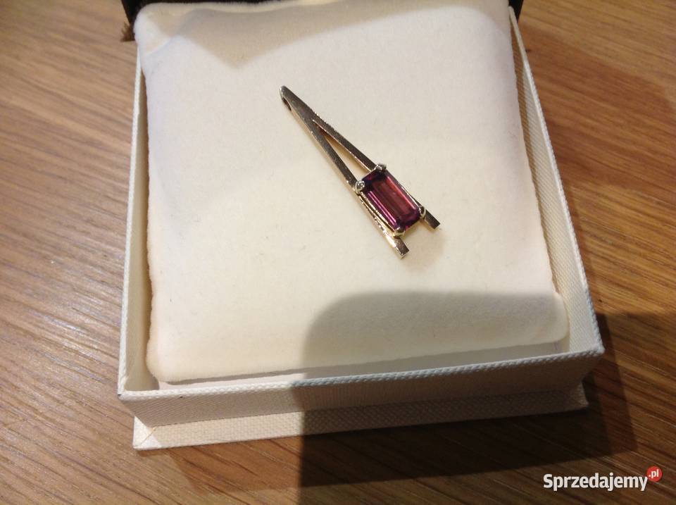 Złota Zawieszka z kamieniem Nowa Sól