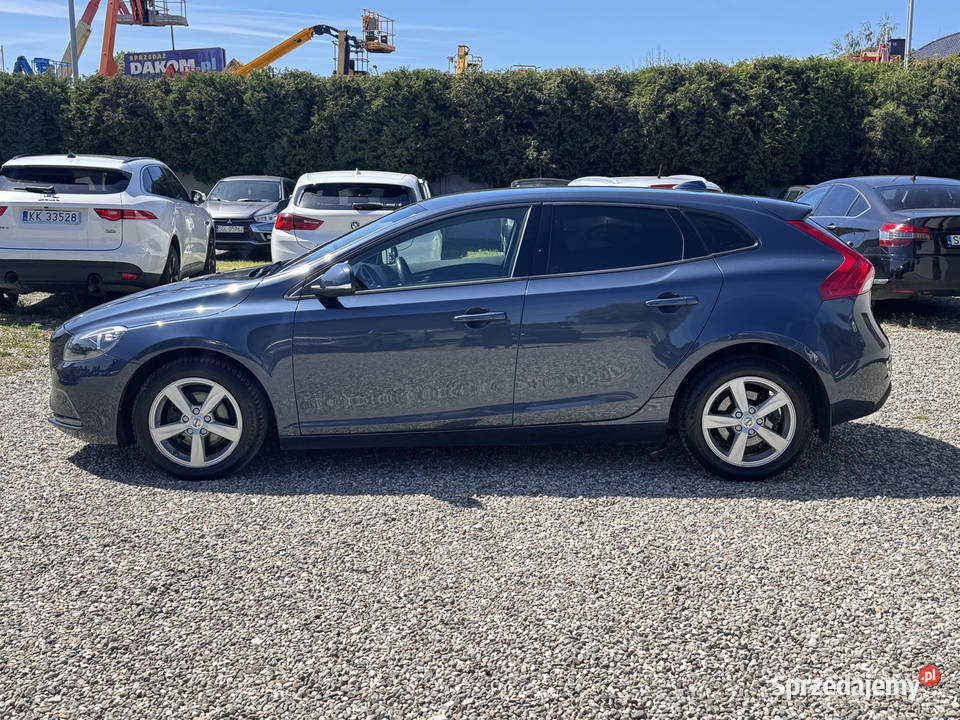 Volvo V40 2018r GWARANCJA ESP Paniówki