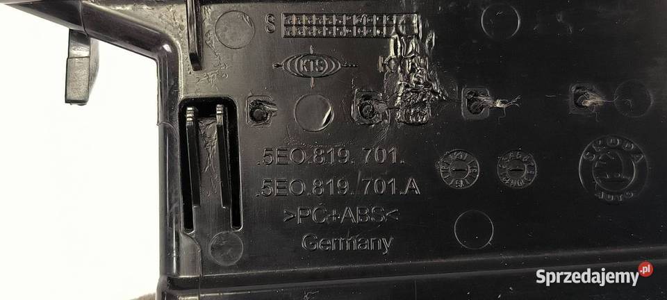 KRATKA NAWIEWU SKODA OCTAVIA III EE0819701 Pozostałe kujawsko-pomorskie Lipno