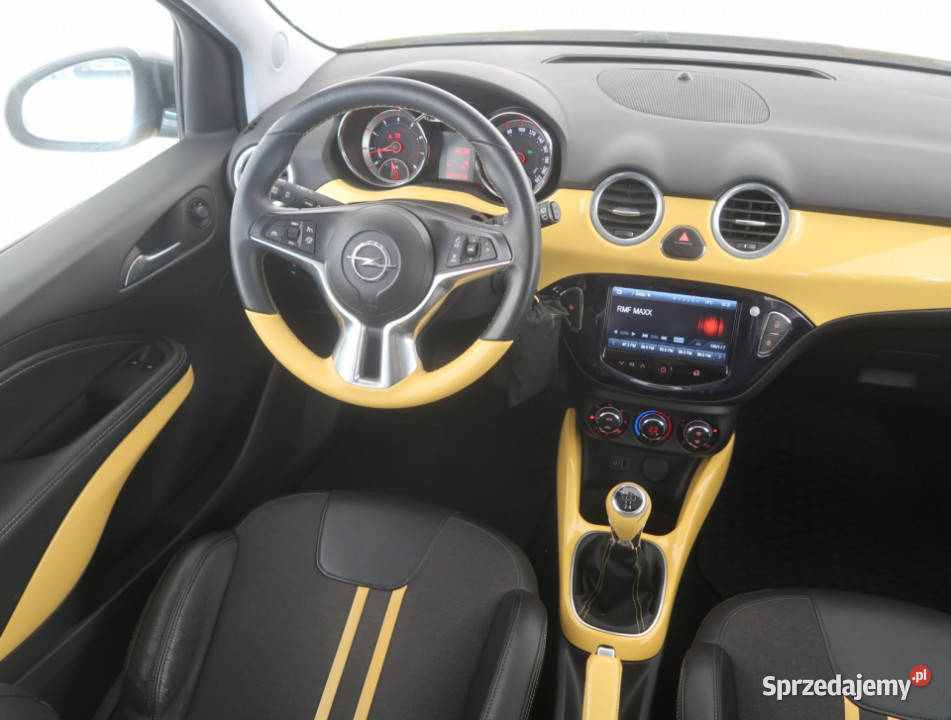 Opel Adam 14 żółty