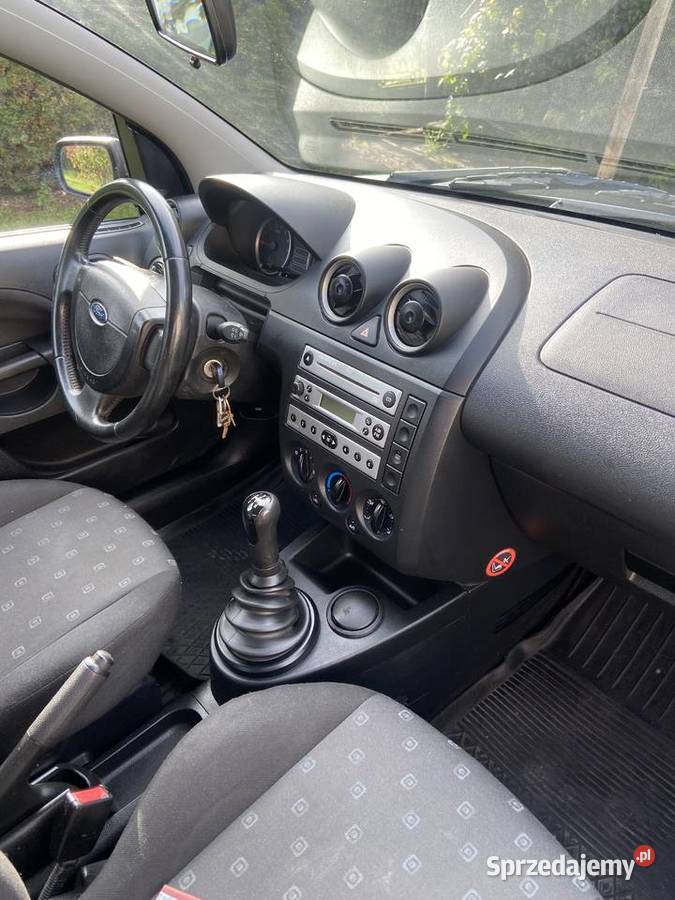 Ford Fiesta mały przebieg Rok produkcji 2004 Fiesta Rybnik