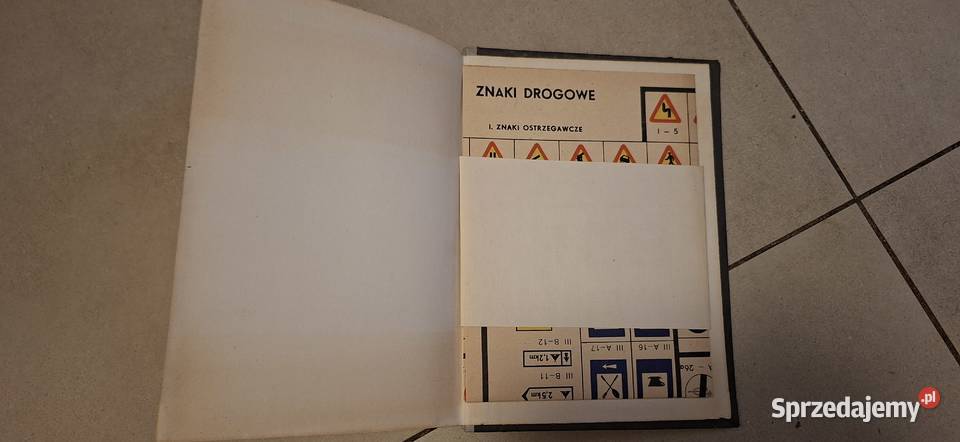 Unikatowy podręcznik znaki drogowe PRL Łęczyca